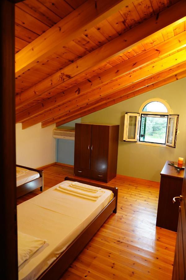 Stefanias Appartments Ágios Matthaíos Zewnętrze zdjęcie