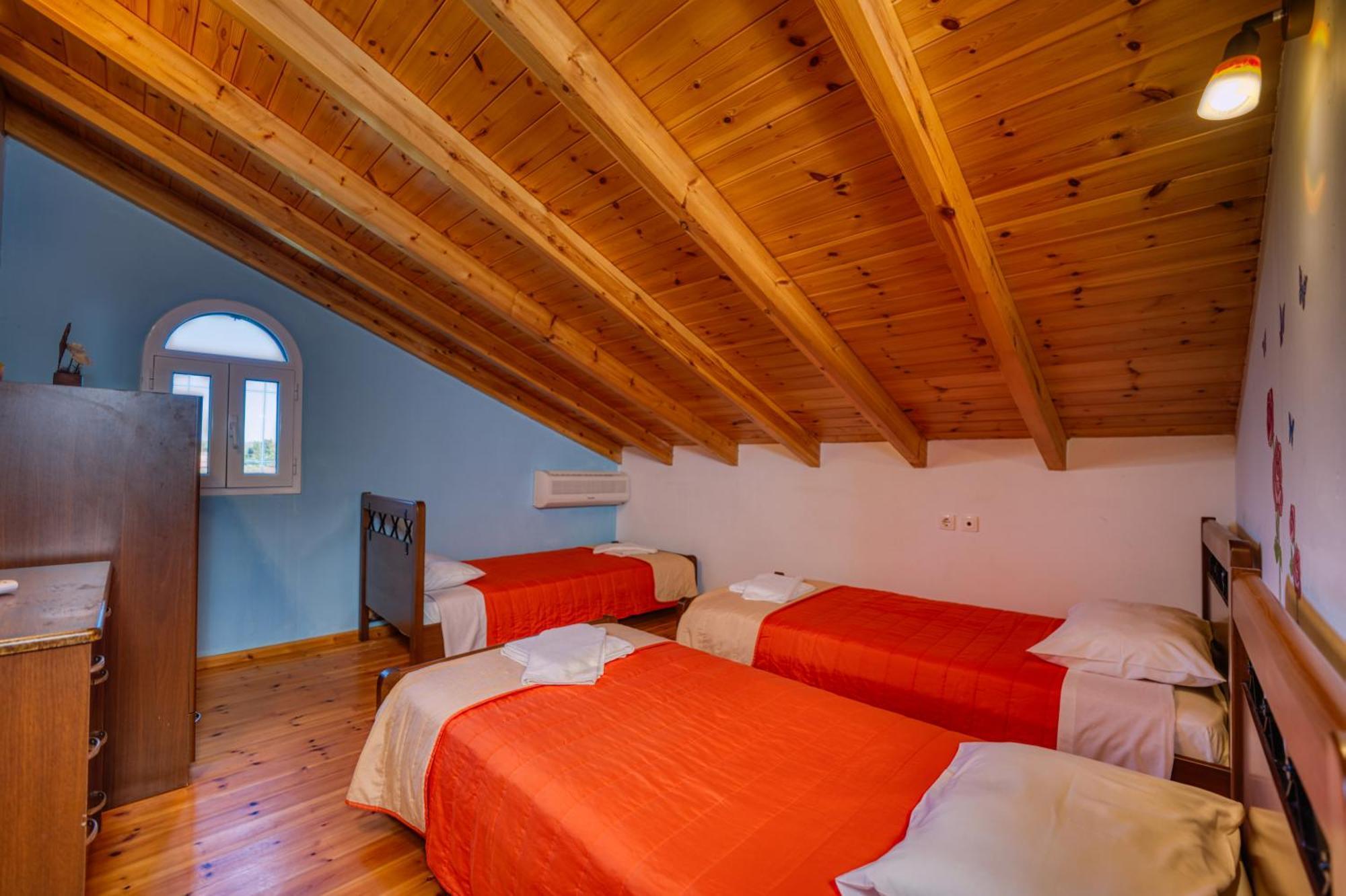 Stefanias Appartments Ágios Matthaíos Zewnętrze zdjęcie